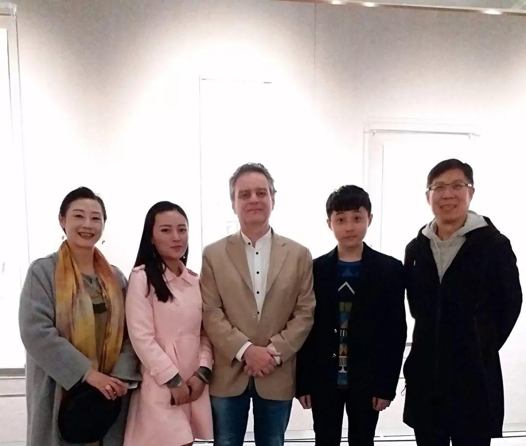 春意正浓,法国总领事走进了李自健美术馆...... 春意正浓,法国总领事走进了李自健美术馆……-长沙SEO霜天