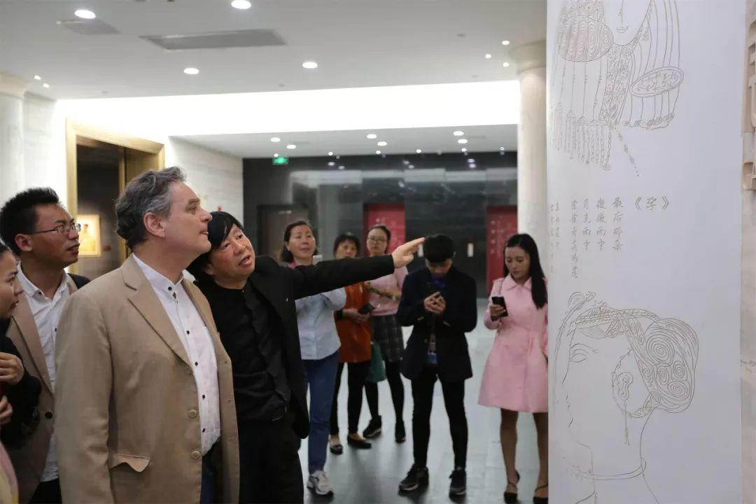 春意正浓,法国总领事走进了李自健美术馆...... 春意正浓,法国总领事走进了李自健美术馆……-长沙SEO霜天