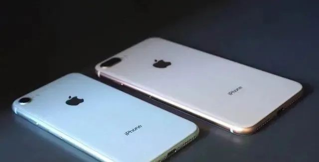 即将到达现场！苹果新手机iPhone 9和iPhone 9 Plus马上来了！
